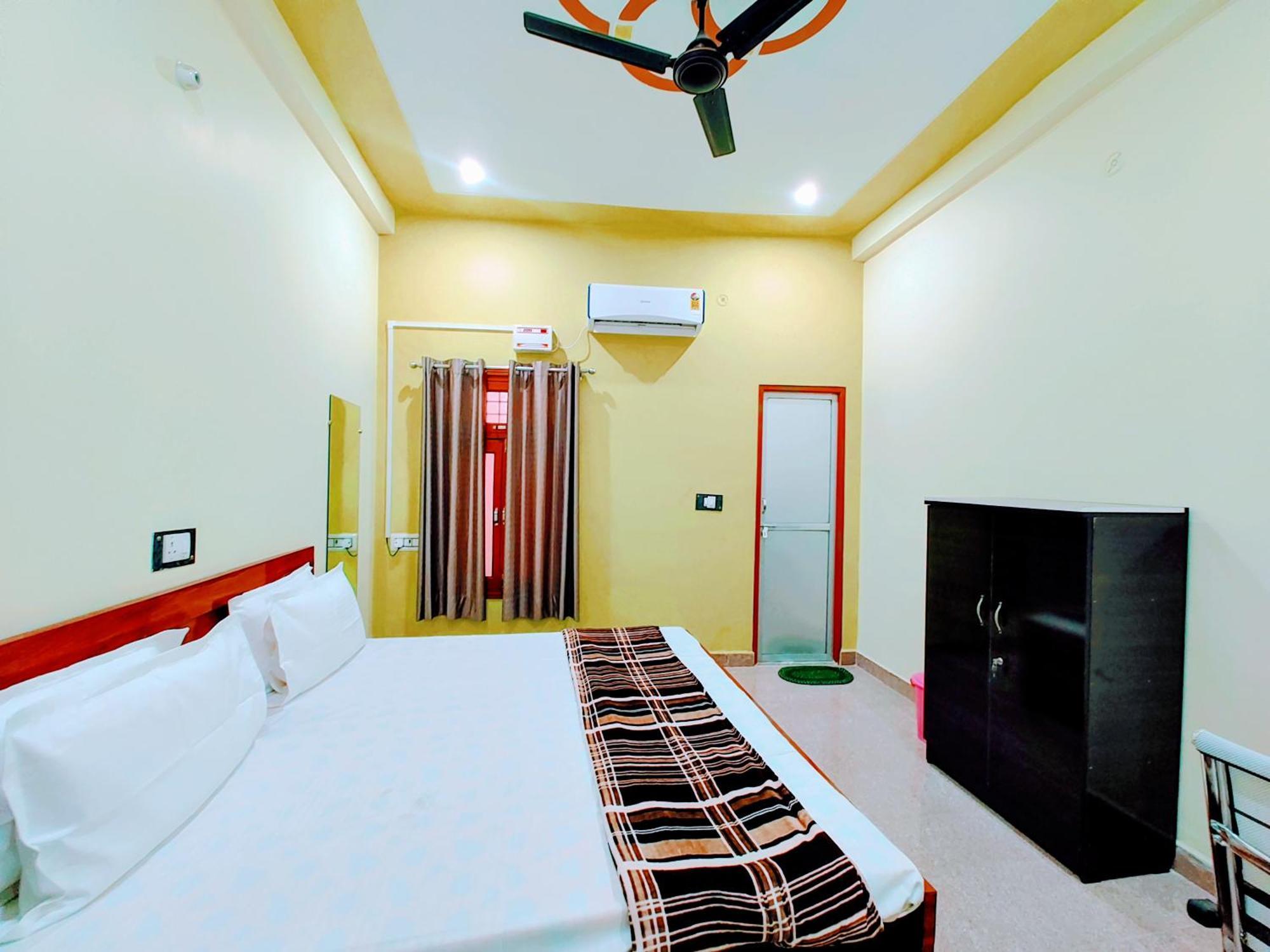 Hotel Raghukul Ayodhya Exterior foto